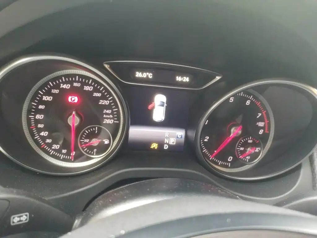 Mercedes-Benz GLA — миниатюра 7