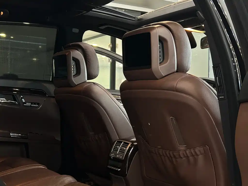 Mercedes-Benz S-Class — миниатюра 8