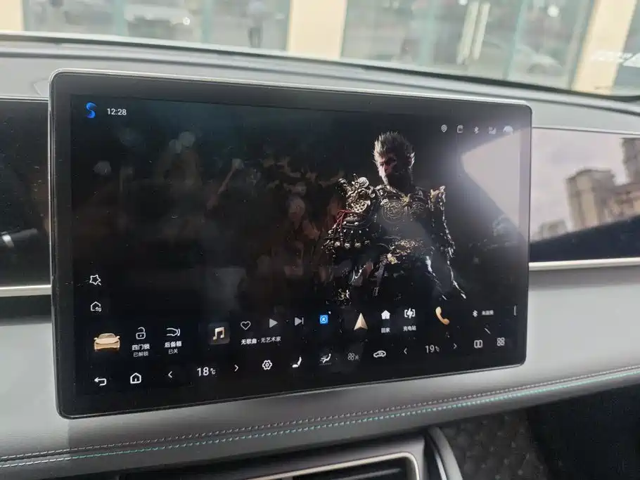 BYD Qin L — миниатюра 13