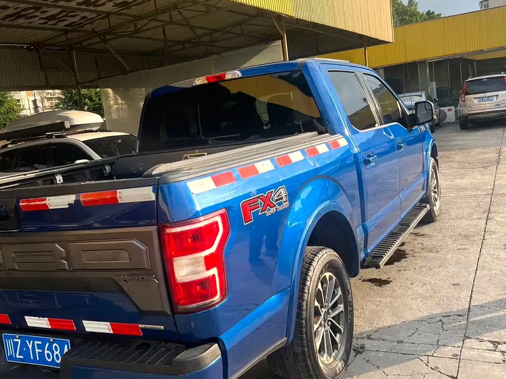 Ford F-150 Raptor — миниатюра 4