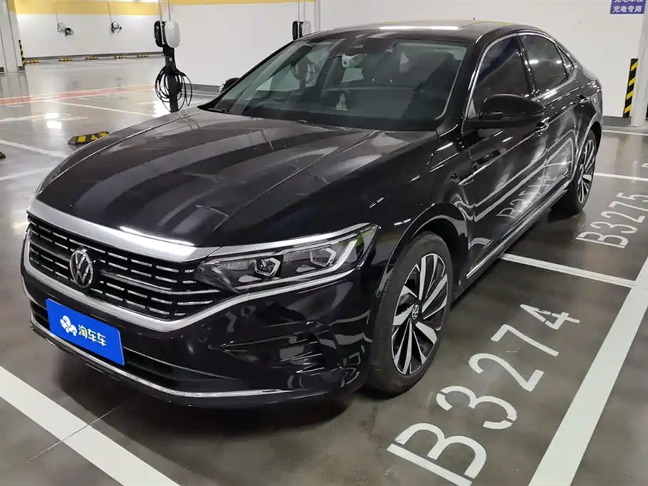 Volkswagen Passat 2025 Outstanding 380TSI Dragon Shine Edition