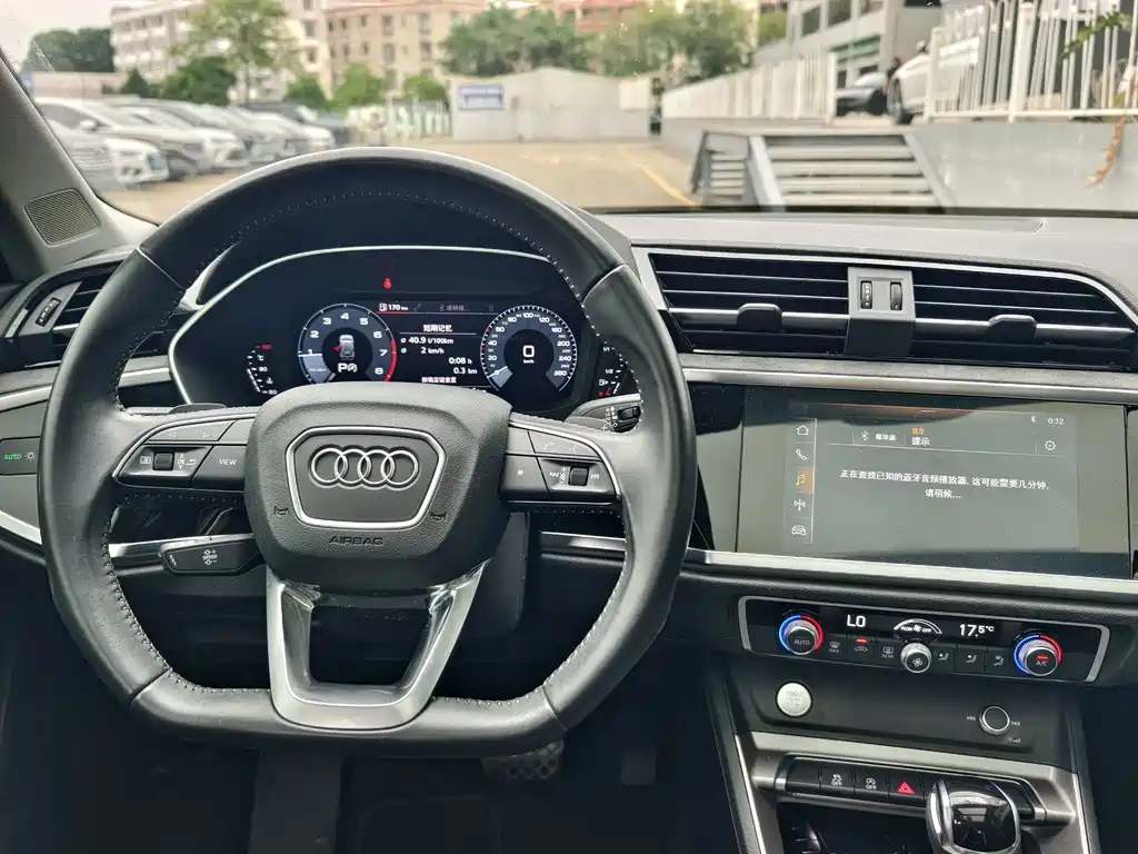 Audi Q3 — миниатюра 10