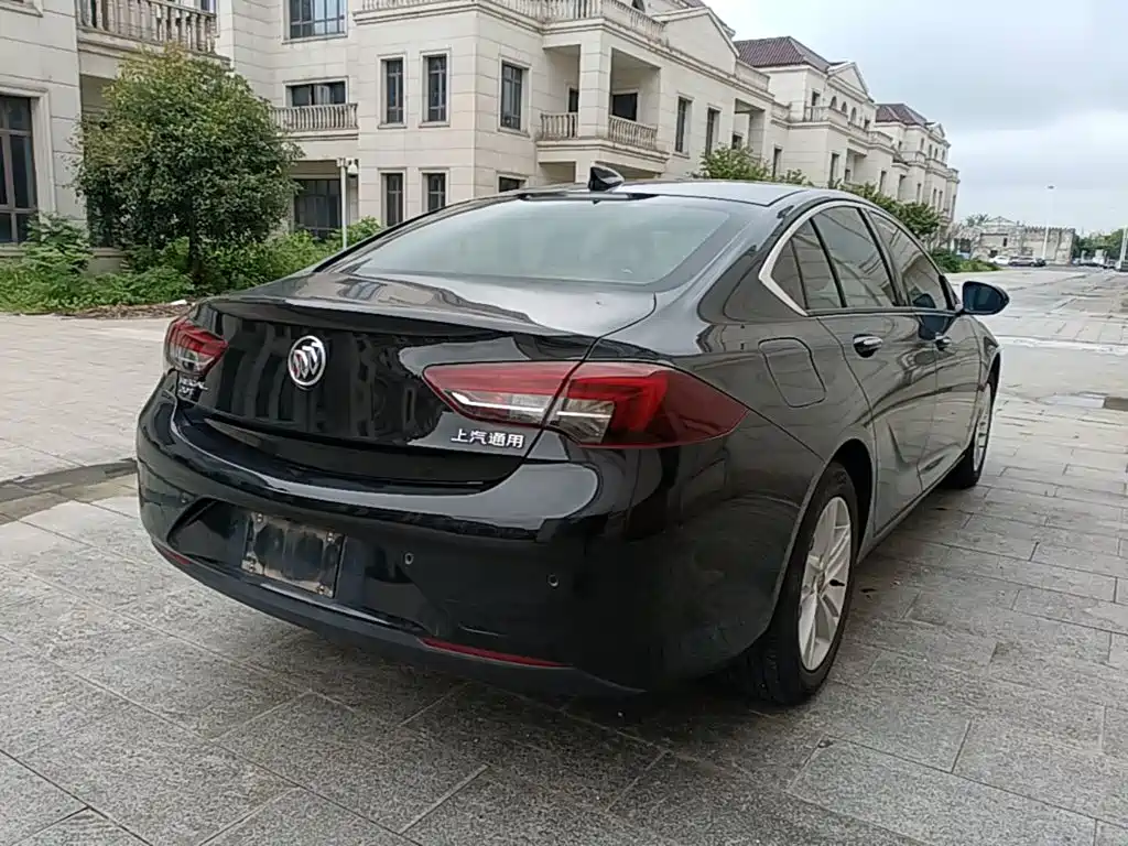 Buick Regal — миниатюра 7