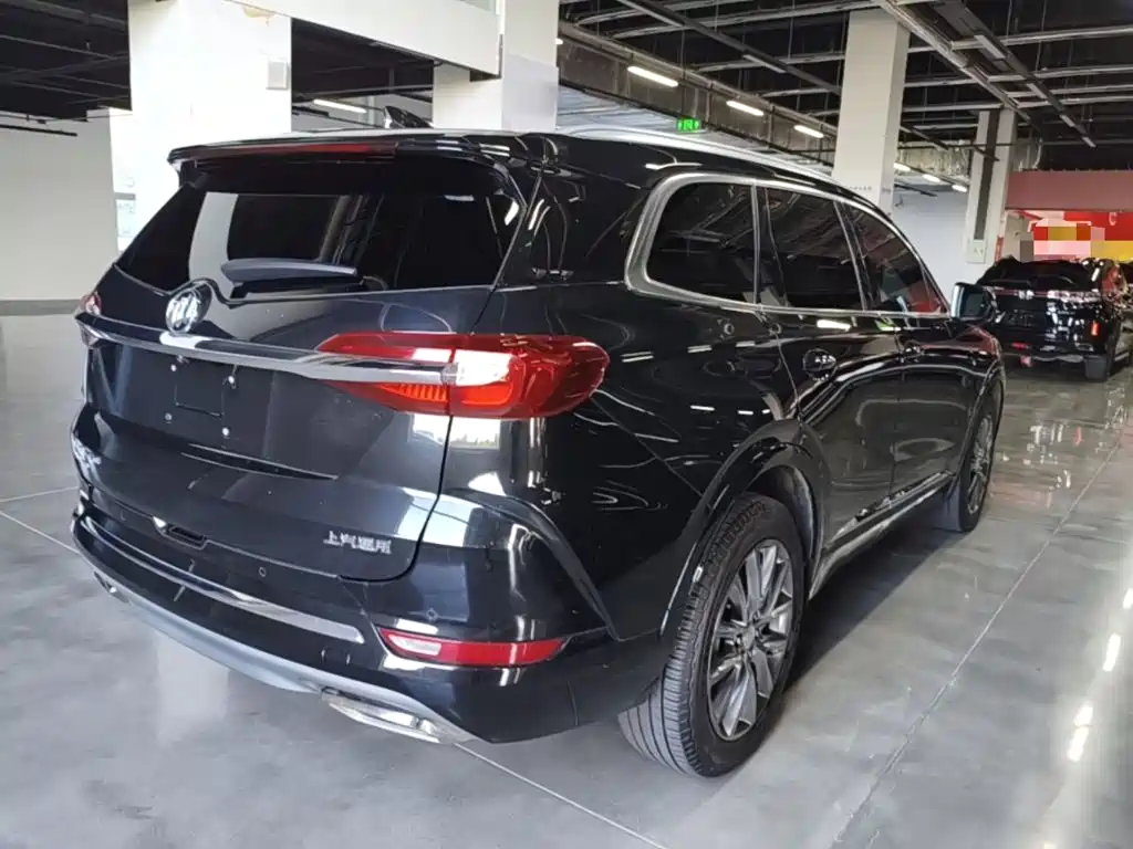 Buick Enclave — миниатюра 7