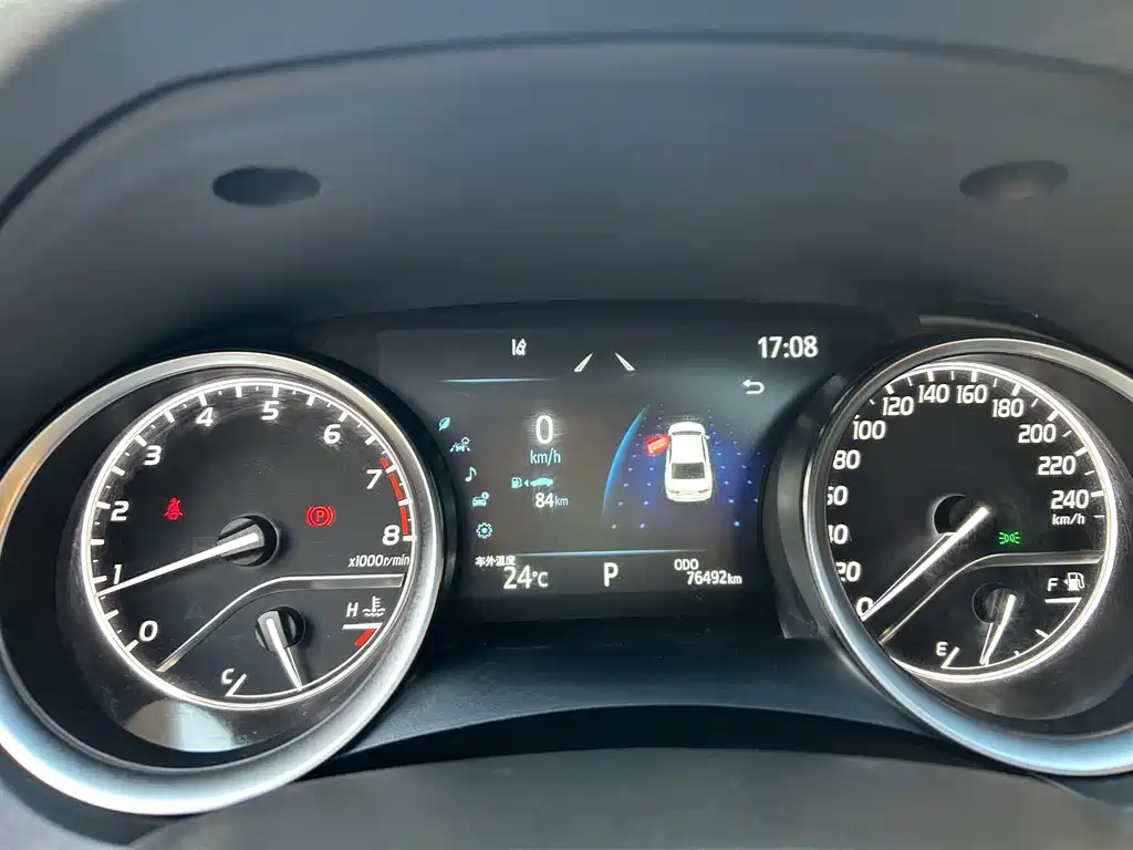 Toyota Camry — миниатюра 16