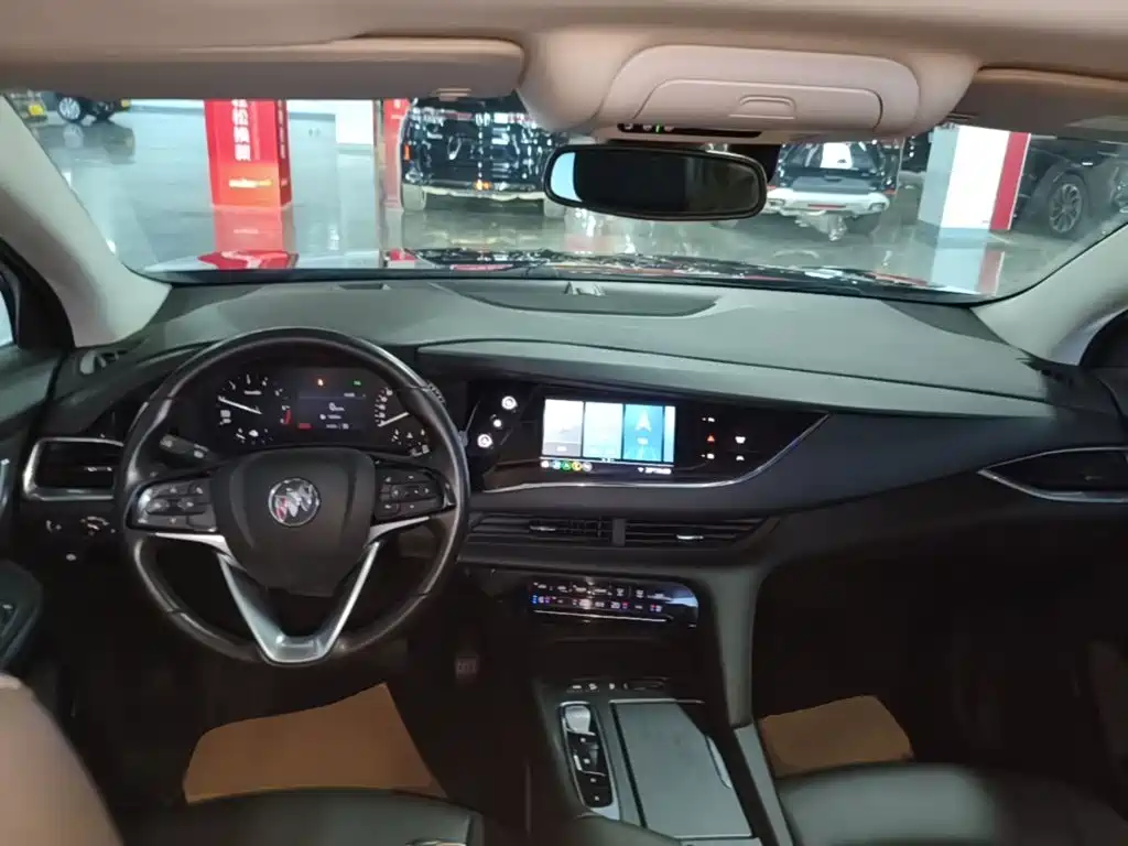Buick Enclave — миниатюра 10