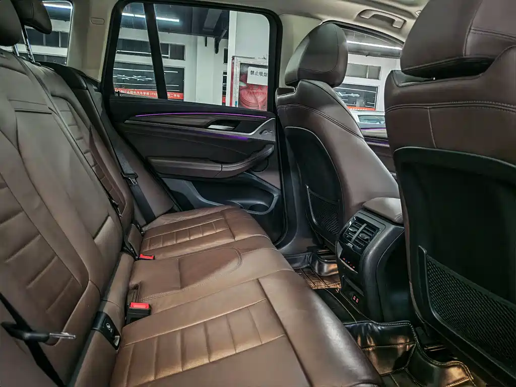 BMW X3 — миниатюра 10