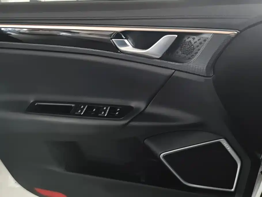 Geely Emgrand GL — миниатюра 7