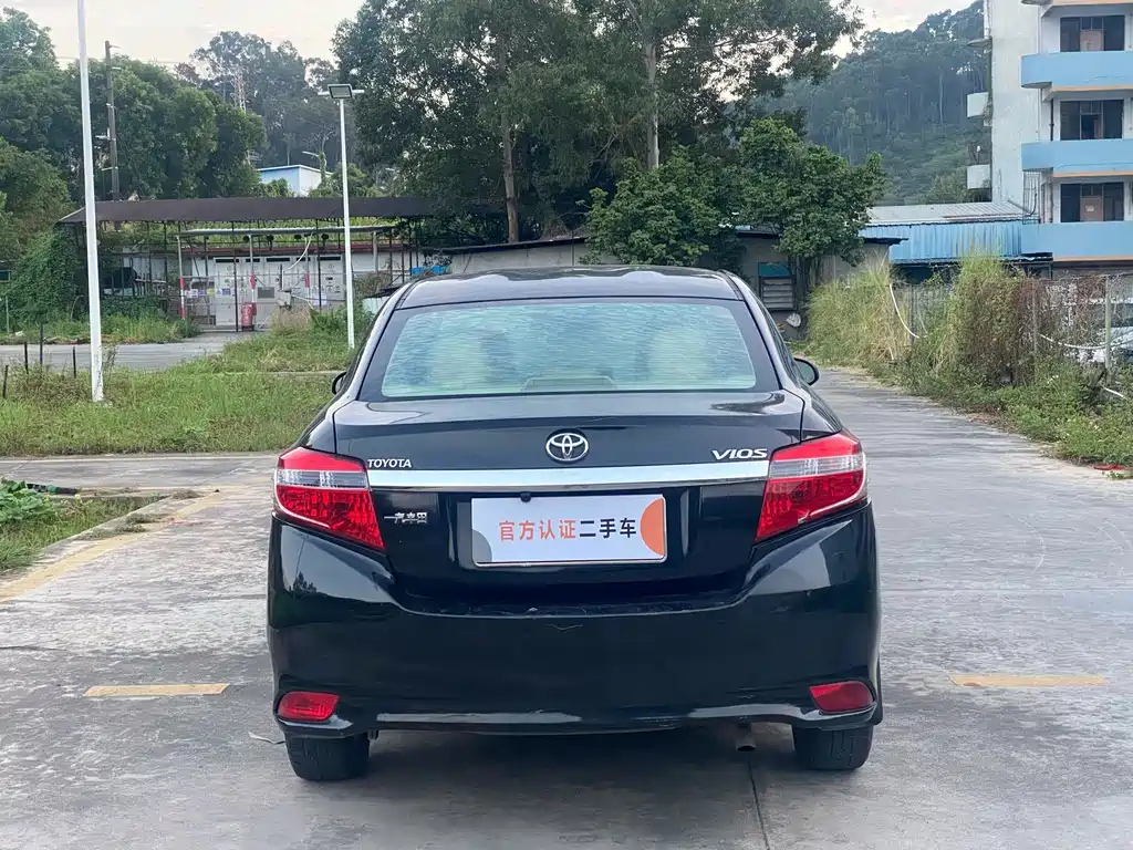 Toyota Vios — миниатюра 8