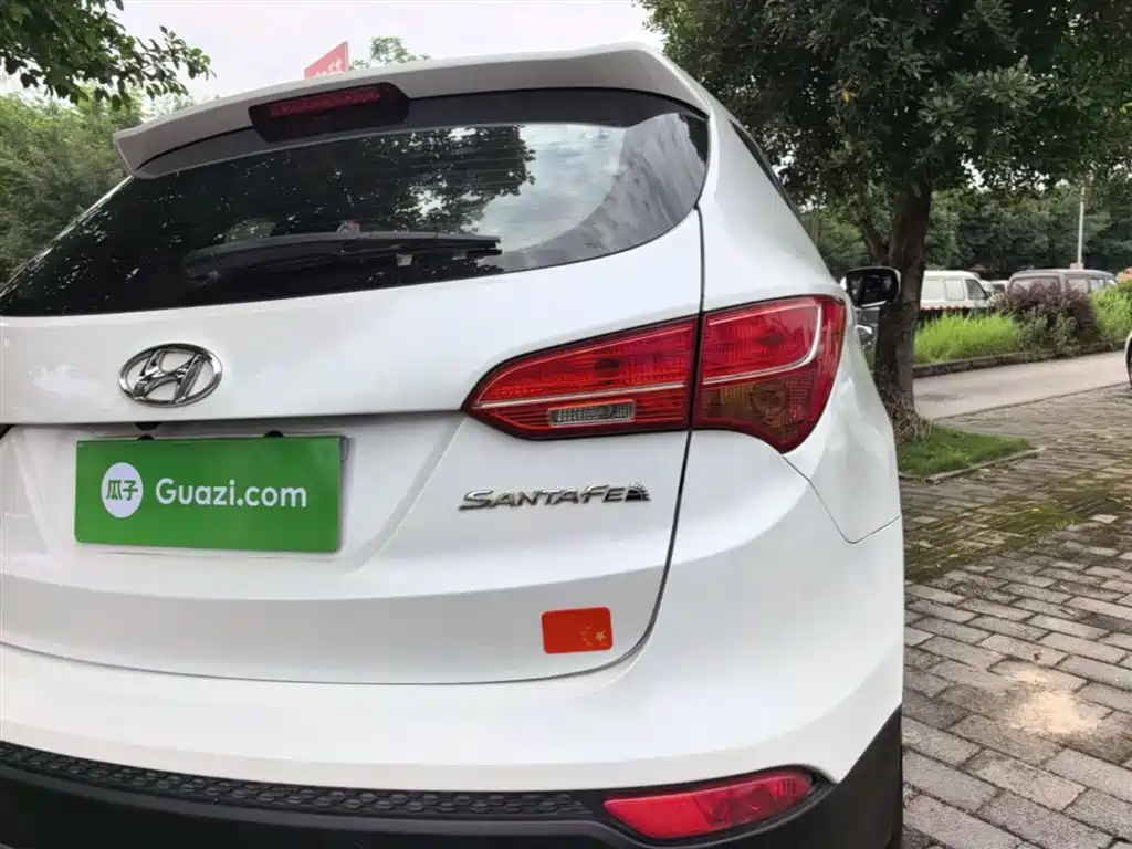 Hyundai Santa Fe 2015 2.0T AT 5 мест