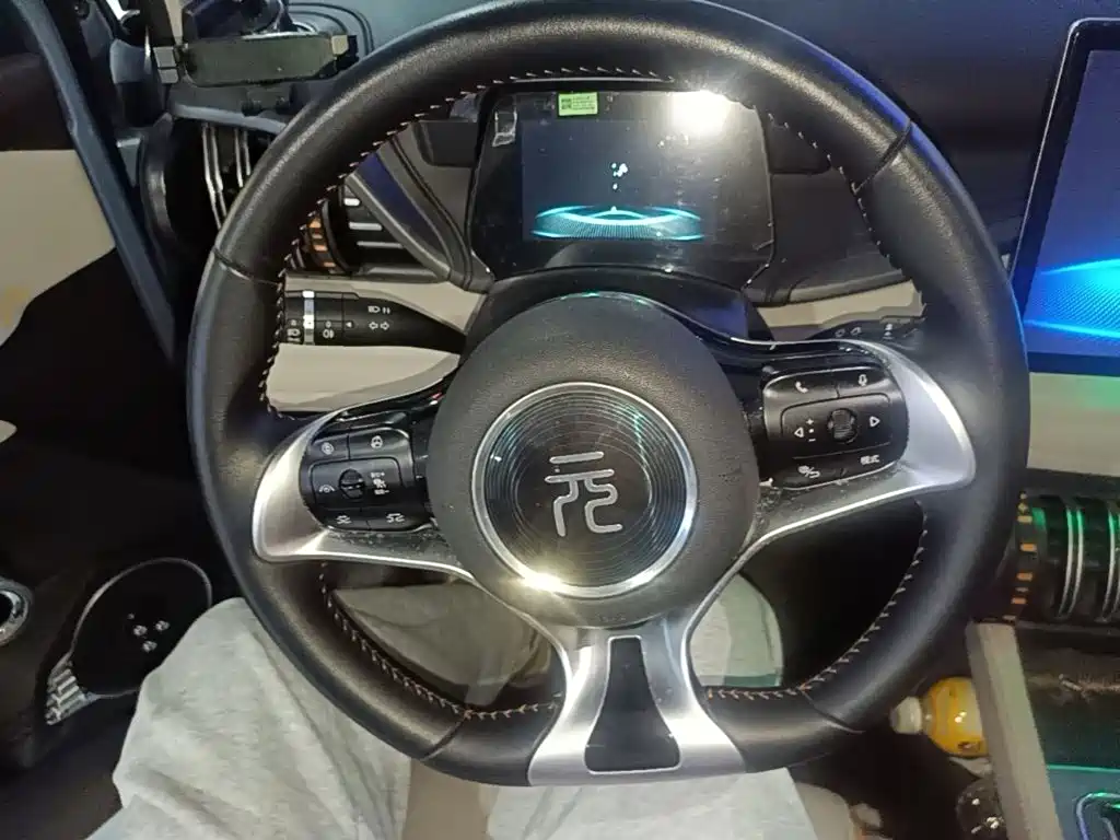 BYD Yuan Plus — миниатюра 11