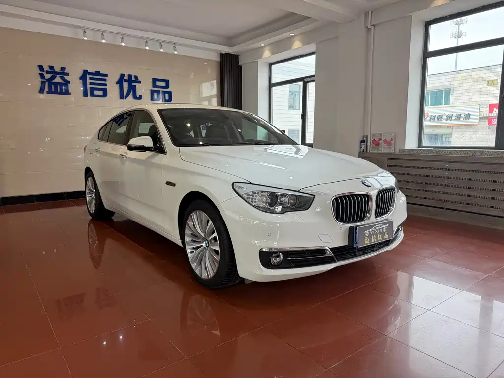 BMW 5 Series GT — миниатюра 2