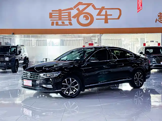 VOLKSWAGEN MAGOTAN 2021