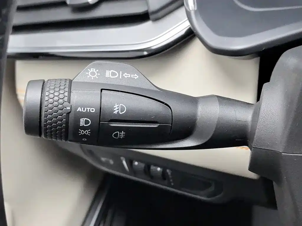 Lynk & Co 06 EM-P — миниатюра 21