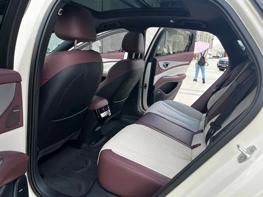 BYD Seal 07 DM-i — миниатюра 11