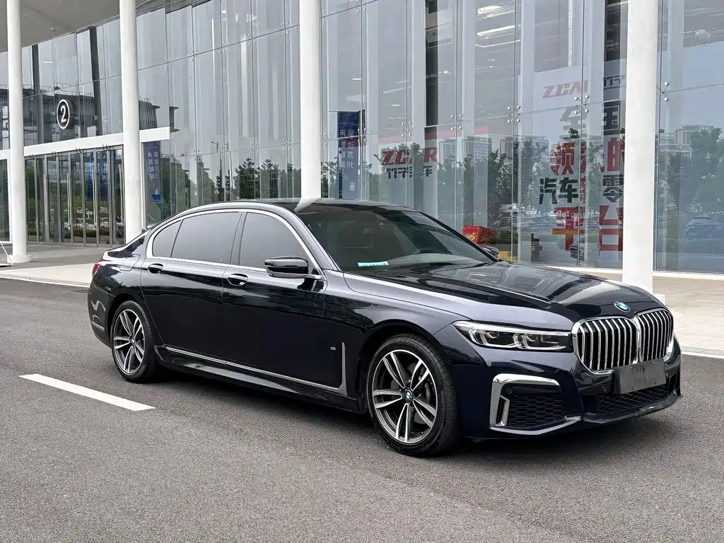 BMW 7 Series — миниатюра 7