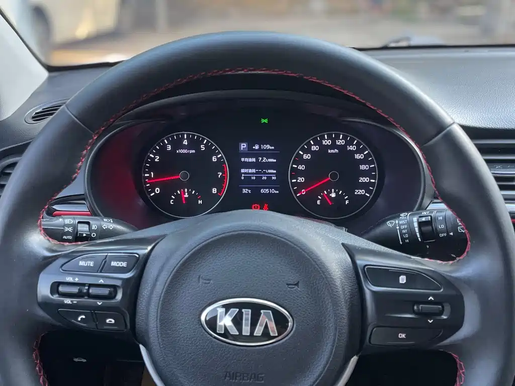 Kia KX Cross — миниатюра 7