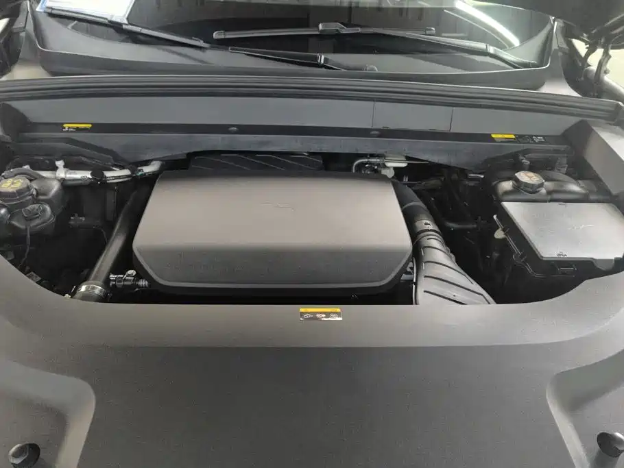 Li Auto Li L8 — миниатюра 10