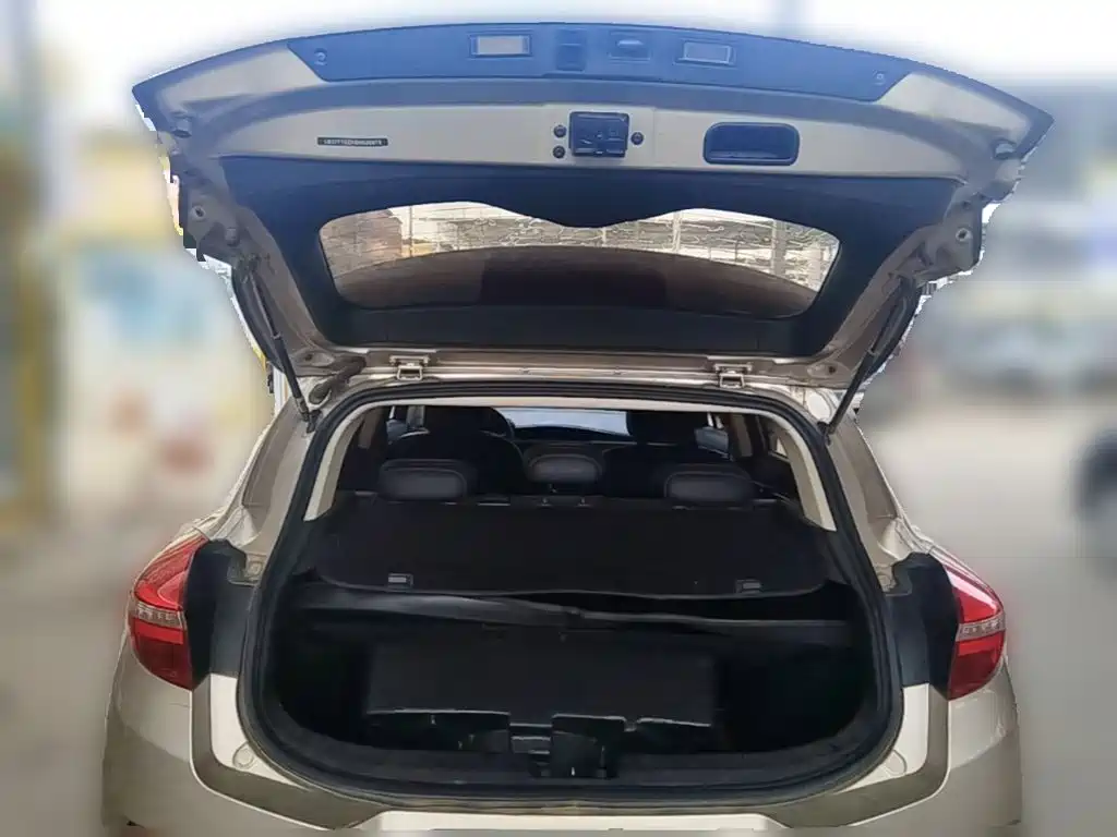 Geely Emgrand GS — миниатюра 24