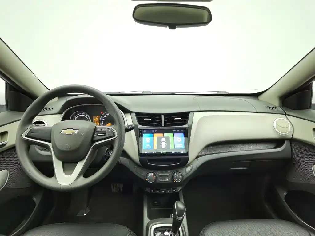 Chevrolet Sail — миниатюра 5
