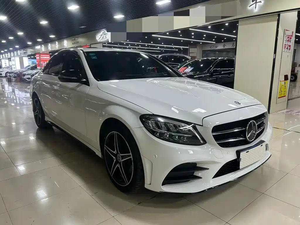 Mercedes-Benz C-Class — миниатюра 2