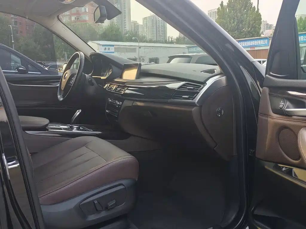 BMW X5 (Import) — миниатюра 15