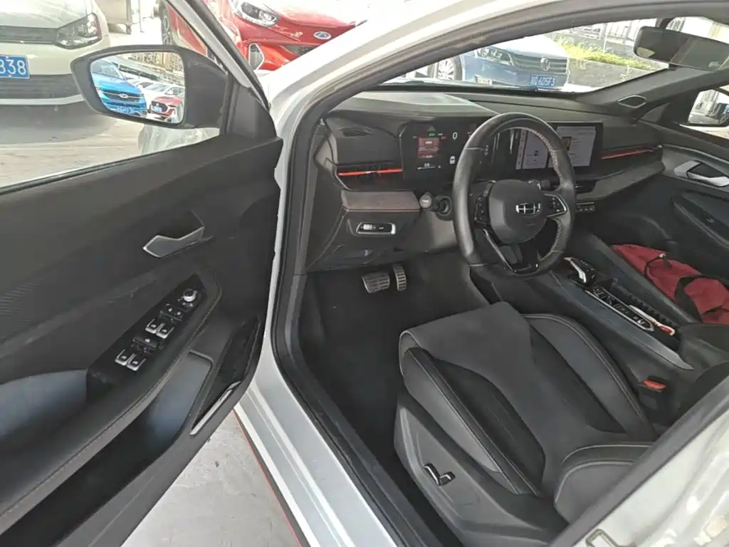 Geely Binrui — миниатюра 15