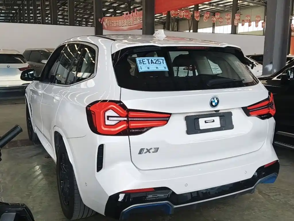 BMW iX3 — миниатюра 5