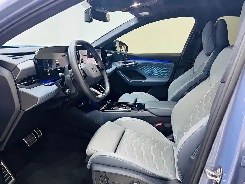Audi Q6L e-tron — миниатюра 8
