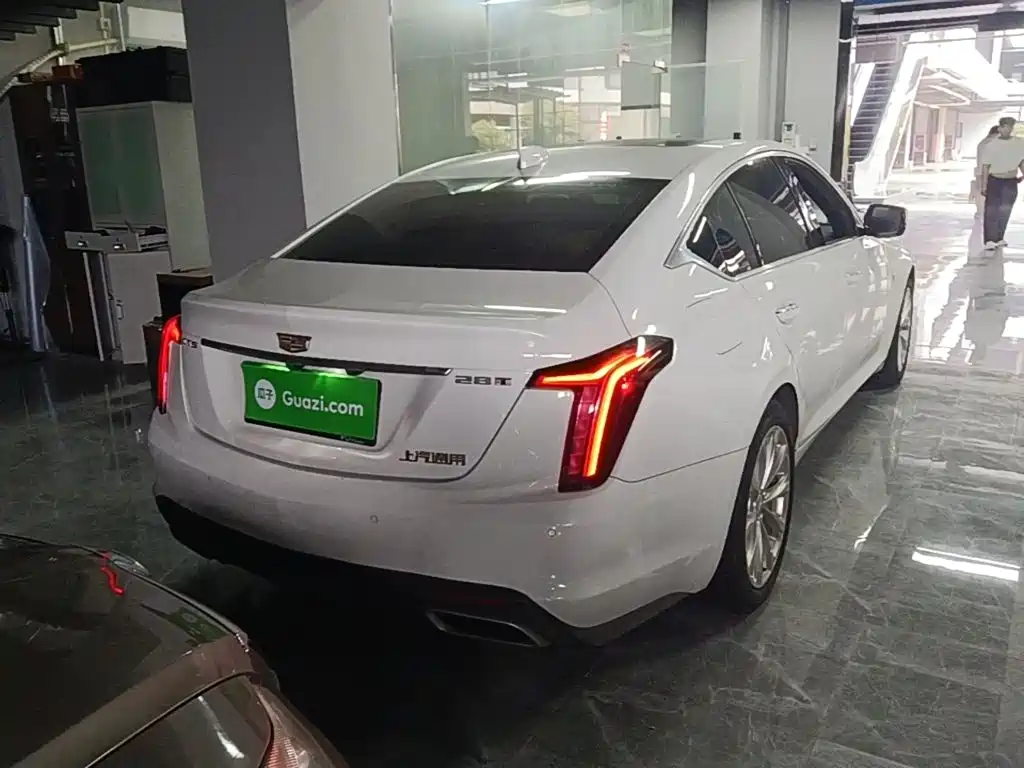 Cadillac CT5 — миниатюра 7