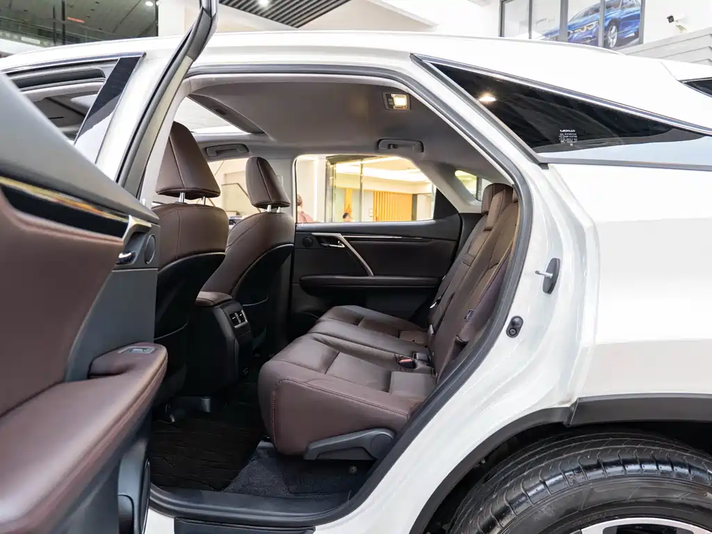 Lexus RX — миниатюра 10