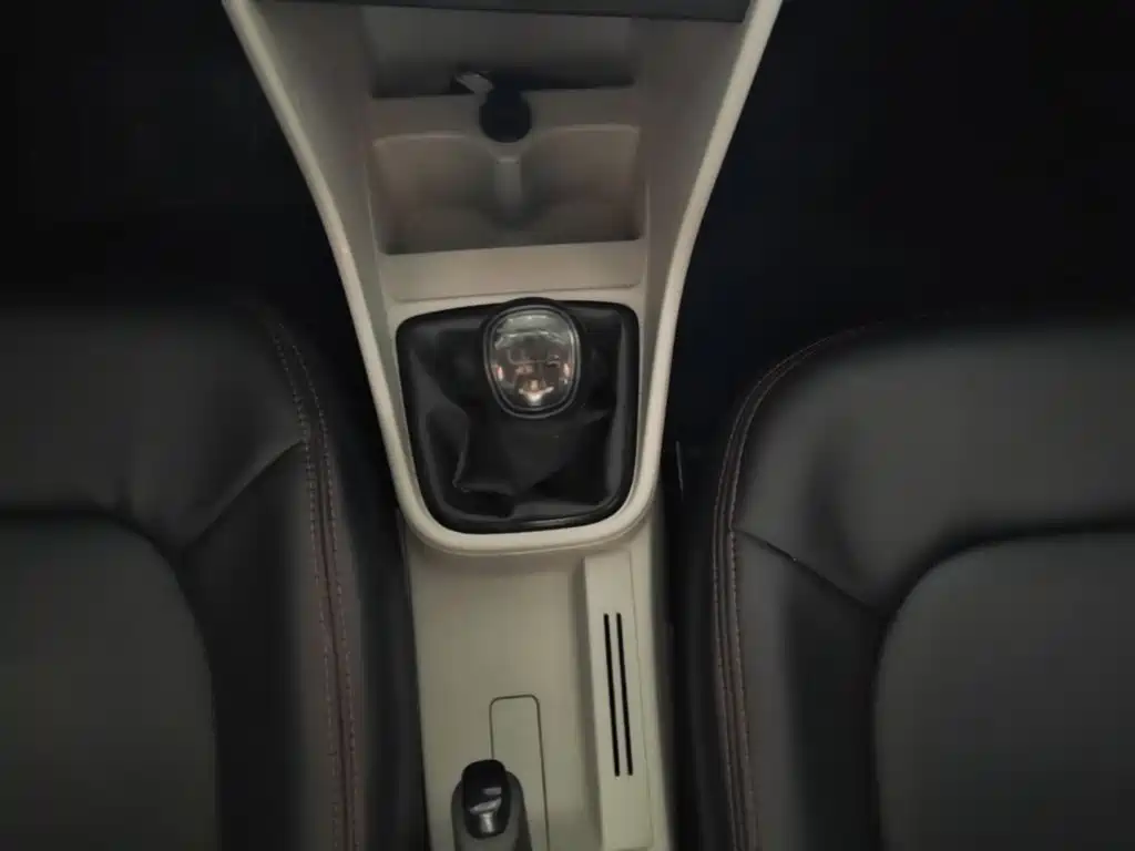 Skoda Rapid — миниатюра 14