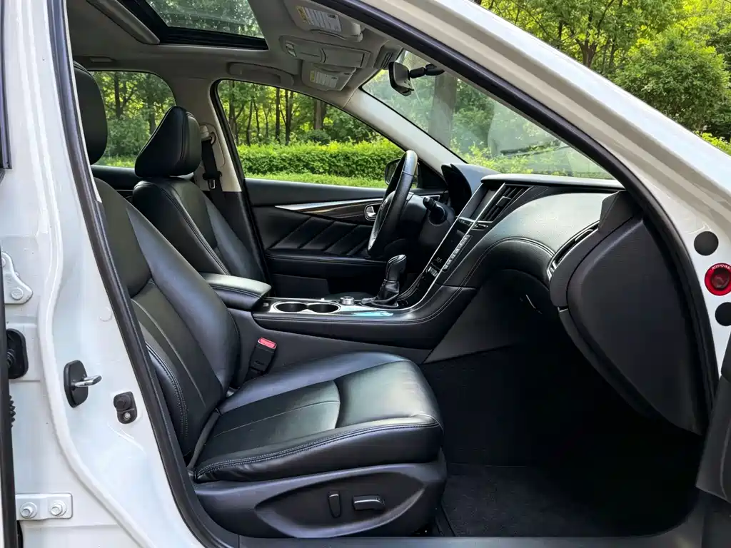 Infiniti Q50L — миниатюра 10