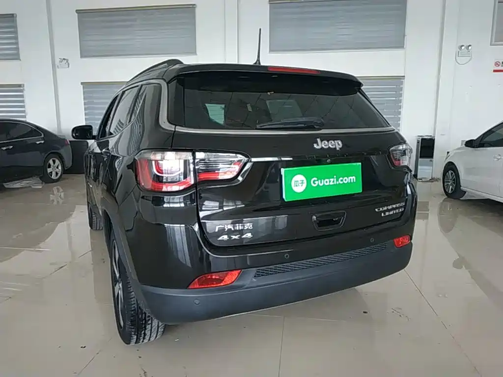 Jeep Compass — миниатюра 5