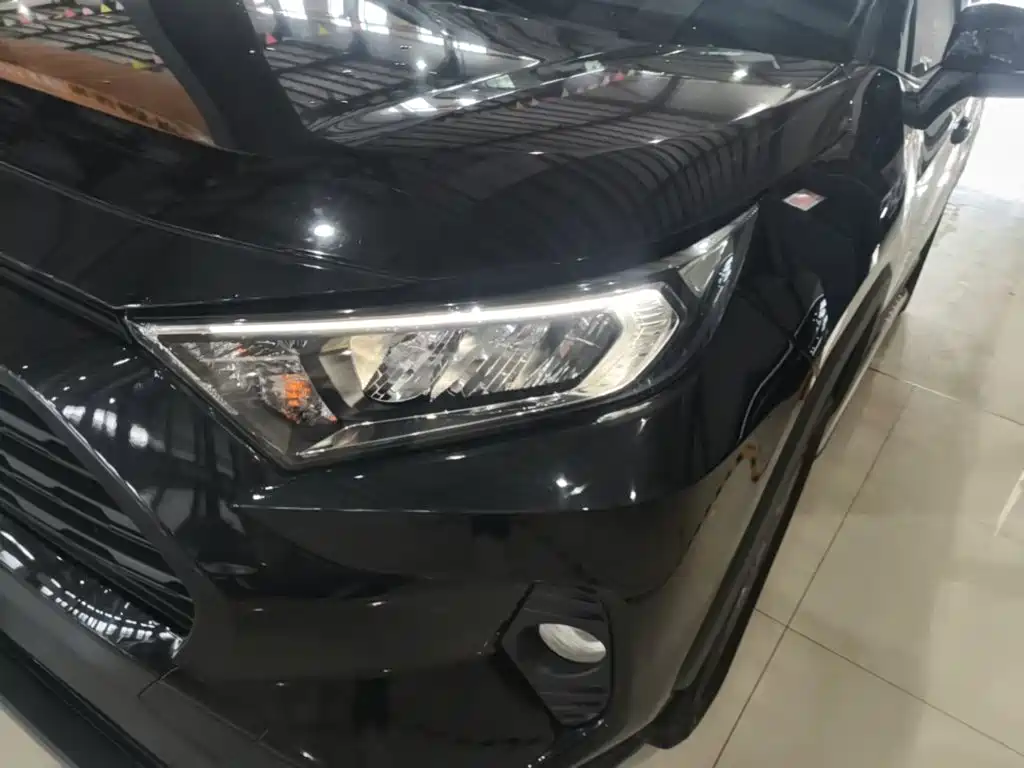 Toyota RAV4 — миниатюра 24