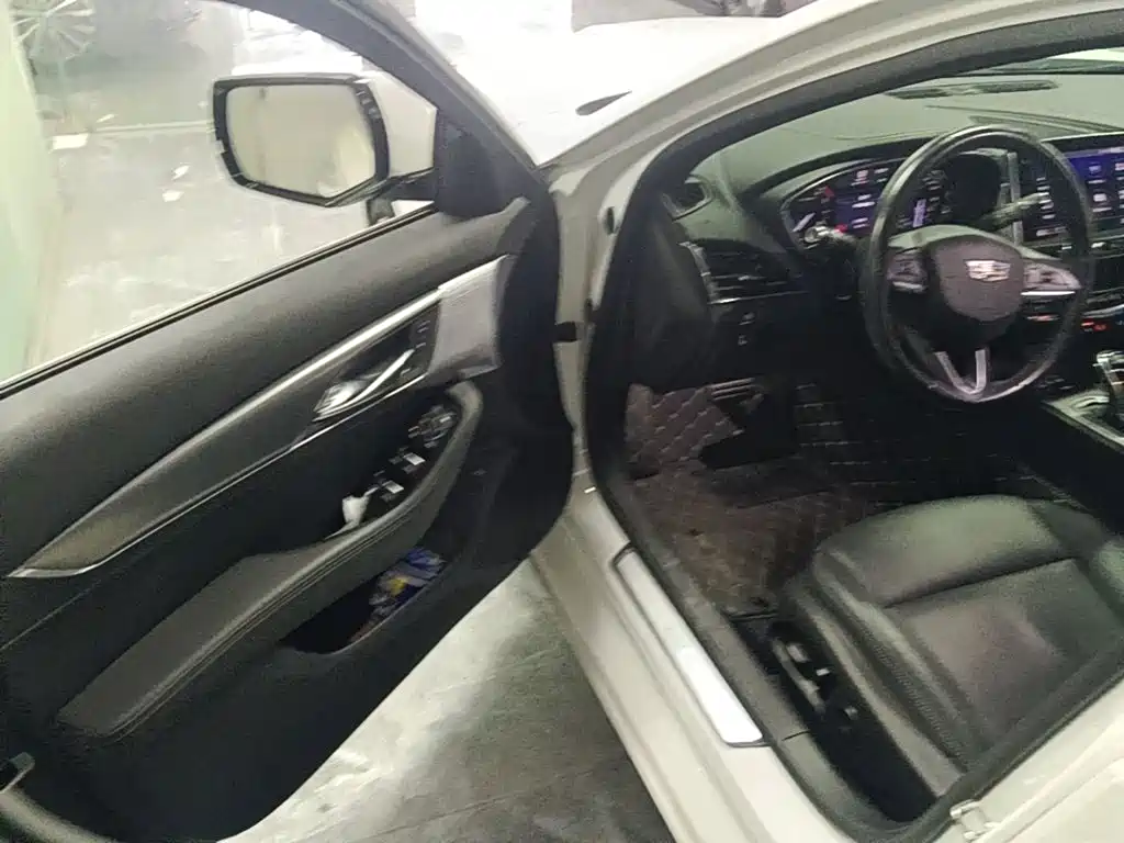Cadillac CT5 — миниатюра 16
