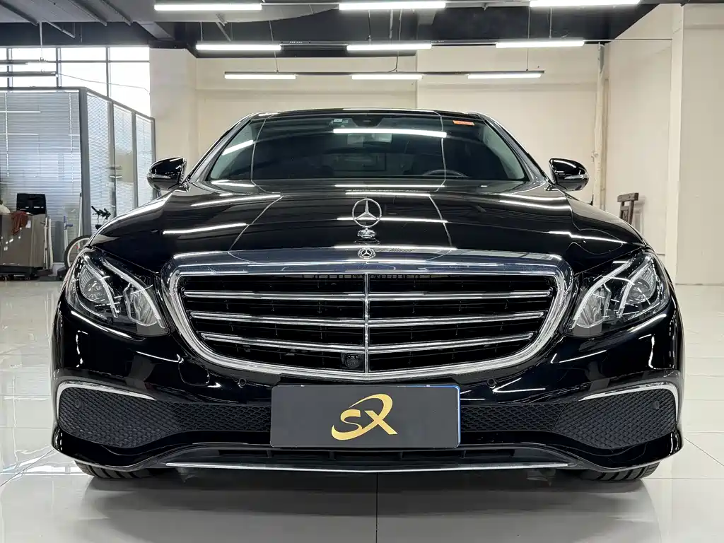 Mercedes-Benz E-Class — миниатюра 2
