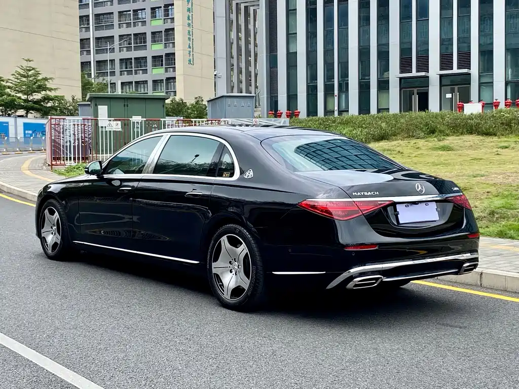 Mercedes-Benz S-Class — миниатюра 6