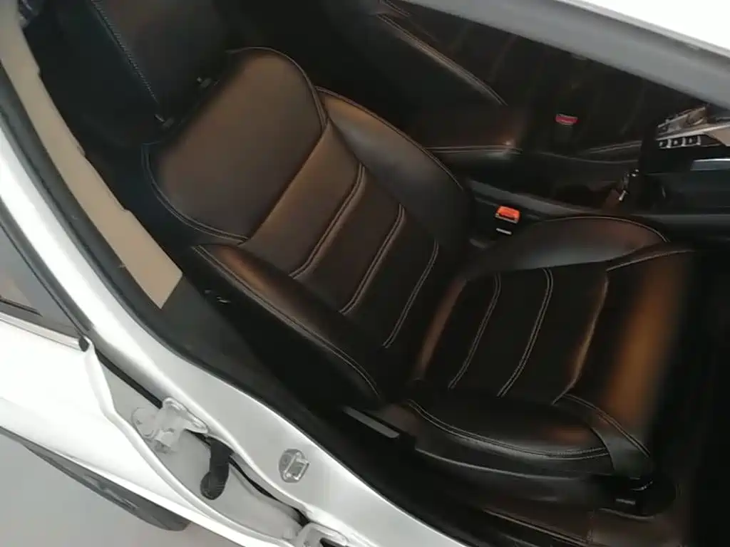 BYD Yuan EV — миниатюра 25