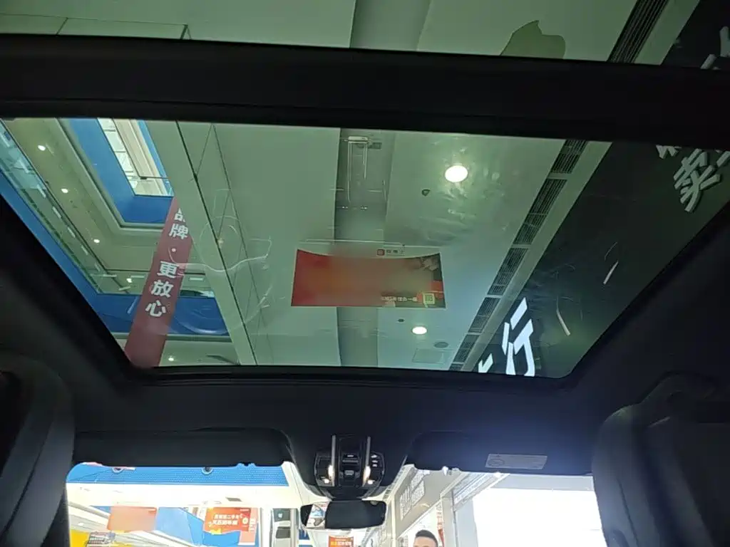 Porsche Cayenne — миниатюра 18