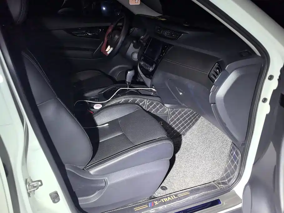 Nissan X-Trail — миниатюра 8