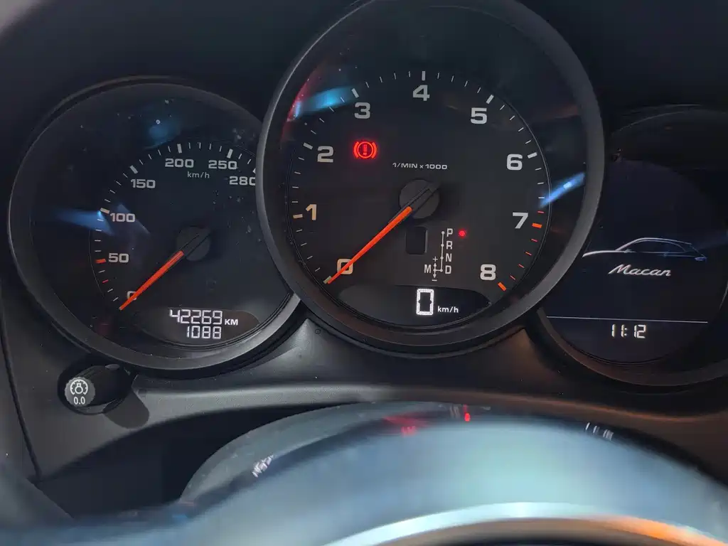Porsche Macan — миниатюра 8