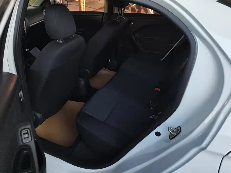 Peugeot 301 — миниатюра 11