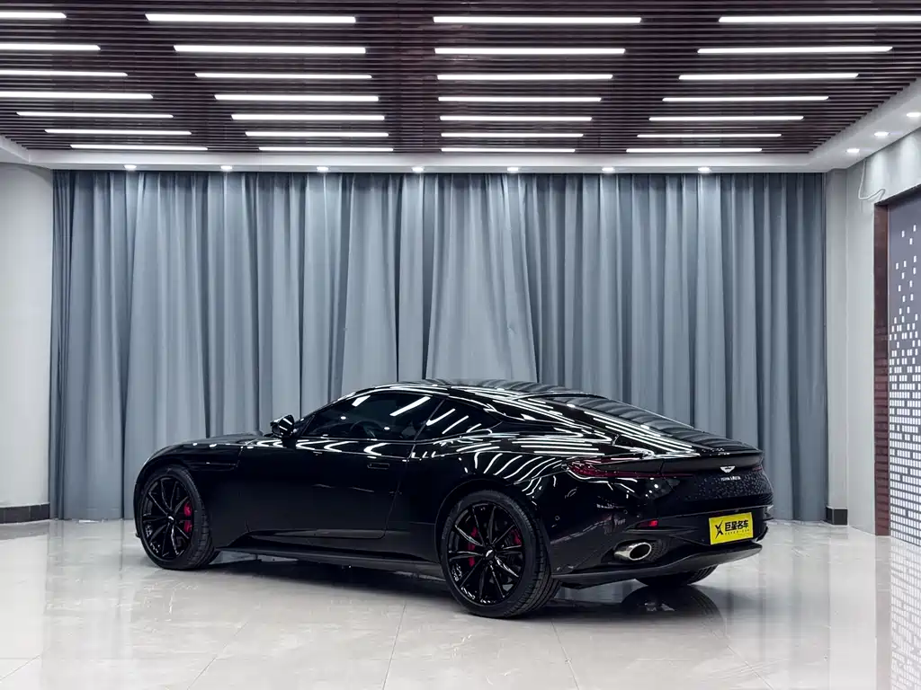 Aston Martin DB11 2019 4.0T V8 Coupe