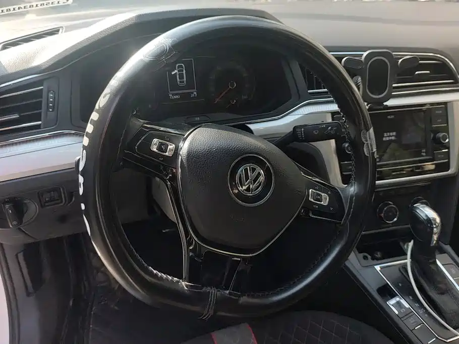 Volkswagen Lamando — миниатюра 15