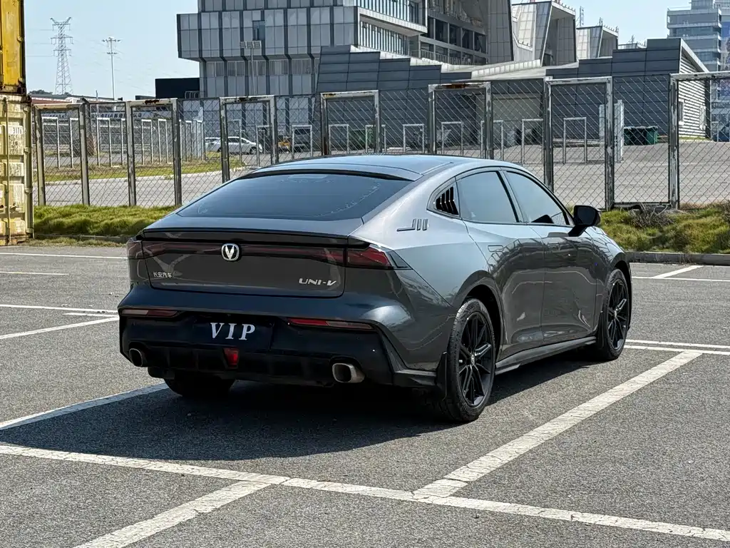 Changan UNI-V — миниатюра 4