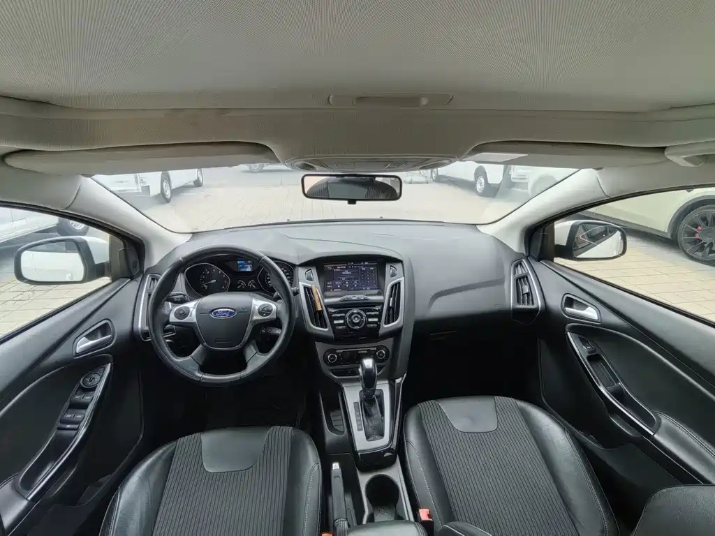 Ford Focus — миниатюра 5