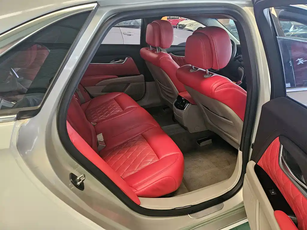 Cadillac XTS — миниатюра 6