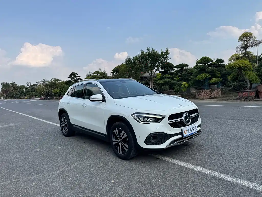 Mercedes-Benz GLA — миниатюра 2