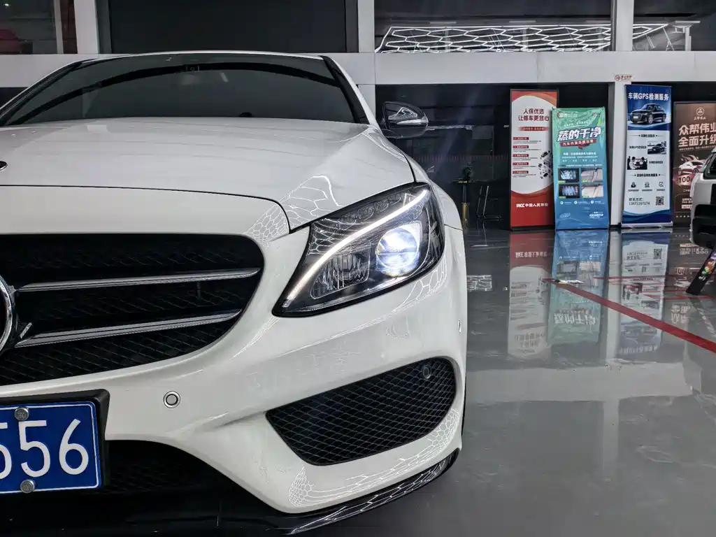 Mercedes-Benz C-Class — миниатюра 8